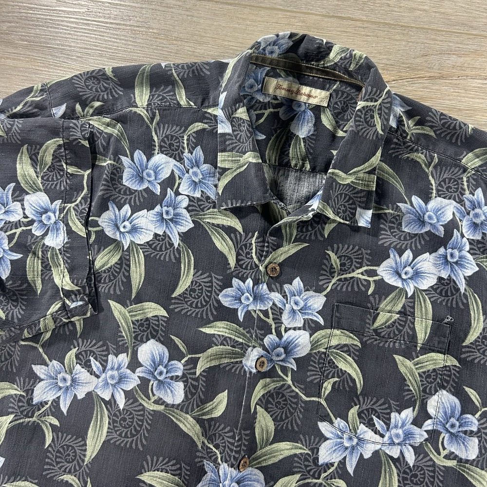 Tommy Bahama XL 100% Silk Charcoal Gray Blue Tropical Hawaiian Loop Collar